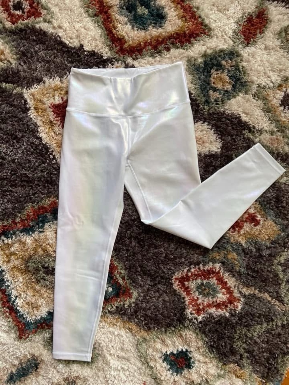 ZYIA Iridescent White High-Waist Leggings - Size 6/8